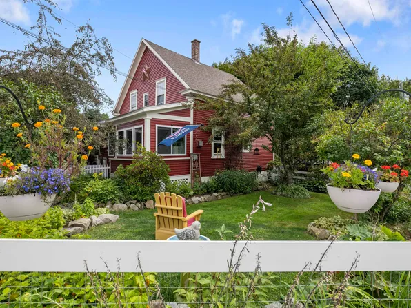 38 Pershing Avenue, Berlin, NH 03570