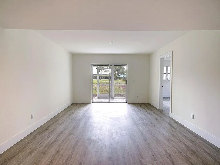 18081 SE Country Club Dr #265 — Photo 10