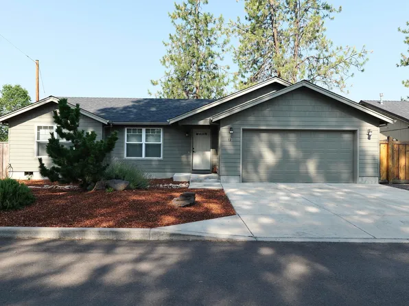 12 Sloans Way, Shady Cove, OR 97539