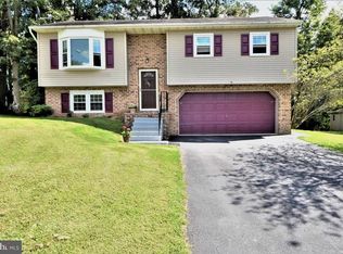25 Ingham Dr, Stevens, PA 17578
