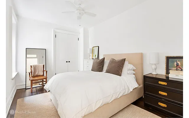 Sold by Douglas Elliman | media 15