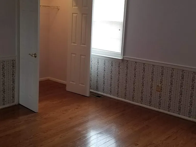 520 Clarella Ct — Photo 6