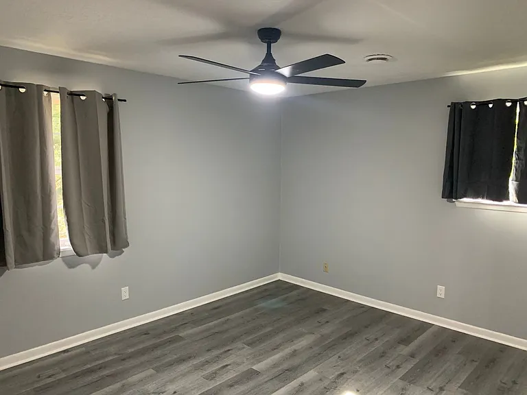 138 Hickory Dr — Photo 14