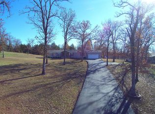 821 Lake Ranch Rd, Kissee Mills, MO 65680