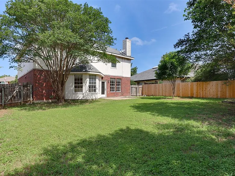 1204 Stepp Bnd — Photo 42