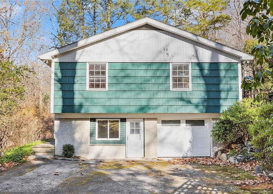 1st image of 16 Park Ln