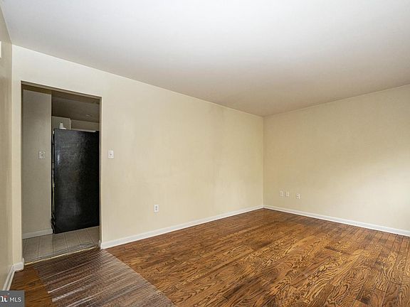 4th image of 13738 Mahoney Dr