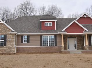 305 Abby Brook Ln, Howell, MI 48843