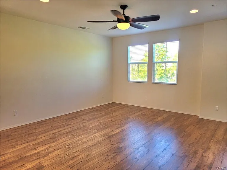 40955 Belleray Ave — Photo 14