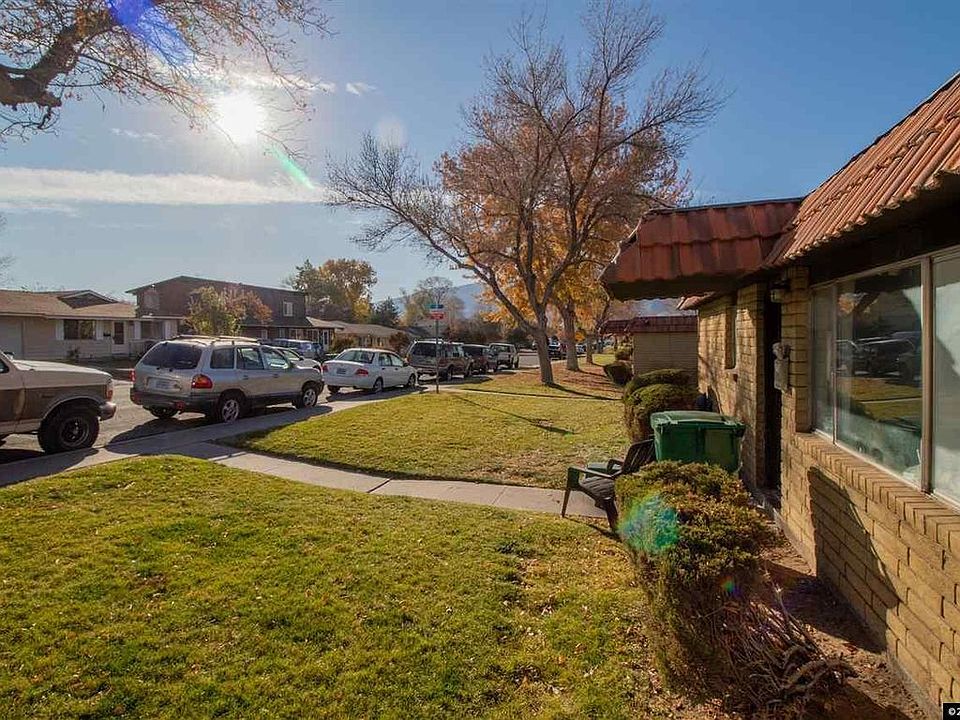 2nd image of 3414 Woodside Dr APT 36