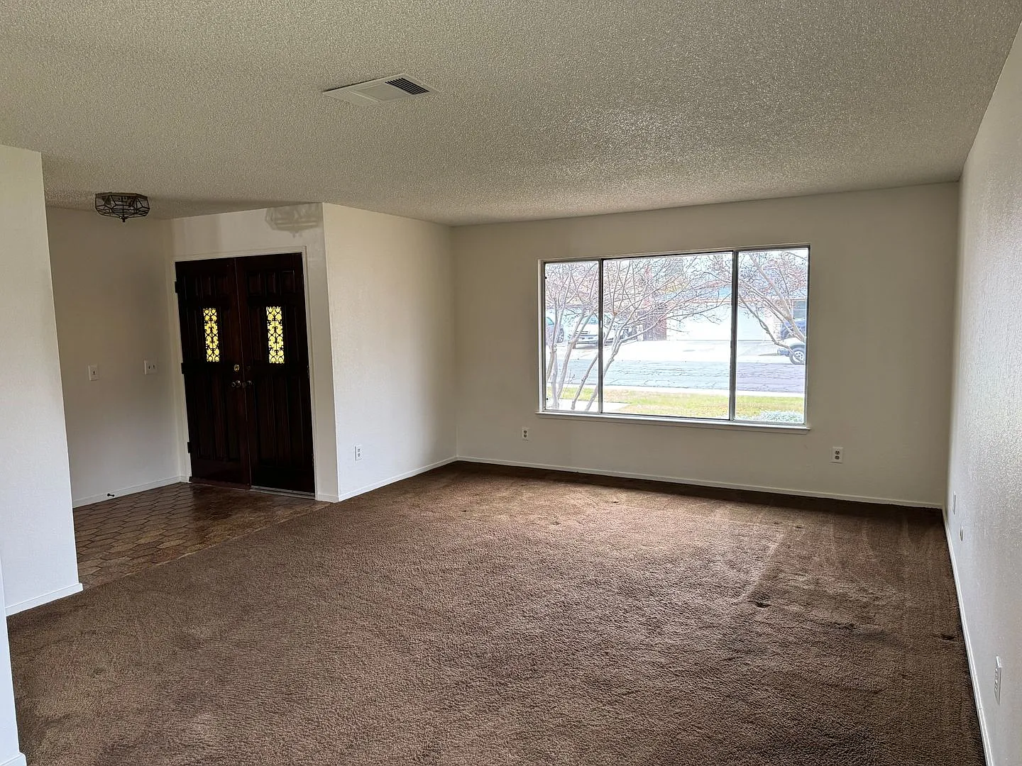 Now Available!! Very Nice Home In South Side Los Banos — Photo 3