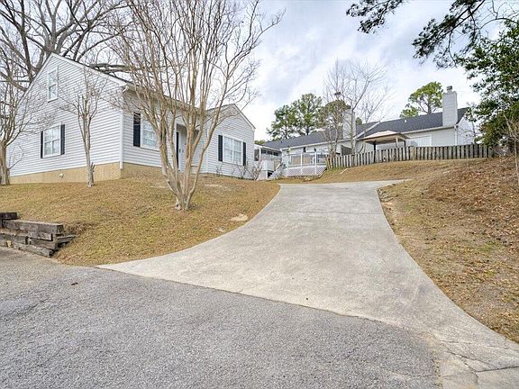 4th image of 2110 Oak Ridge Road