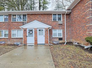 2710 South Rd UNIT A8, Poughkeepsie, NY 12601