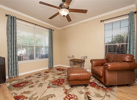 5th image of 503 Sherwood Ct