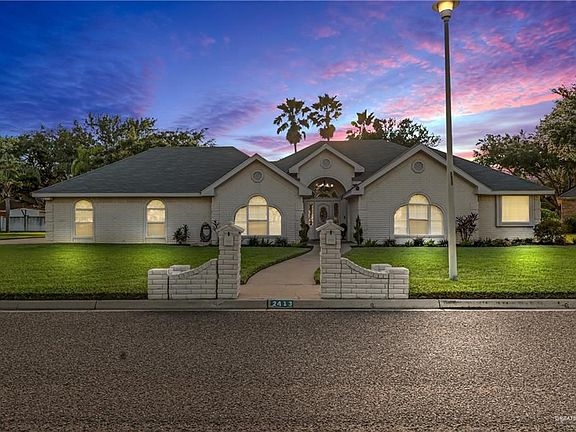 3rd image of 2413 Garza St