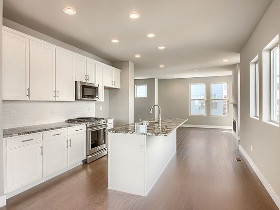 4th image of 1238 W 11th Ave