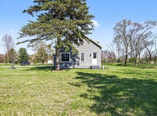 924 S Wolf Lake Rd, Muskegon, MI 49442