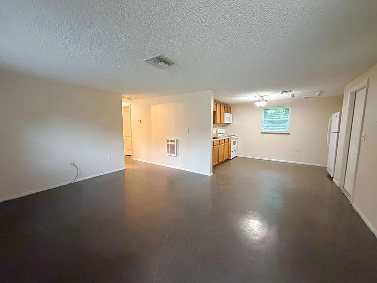 5812 Sweet Cherry Ln — Photo 4