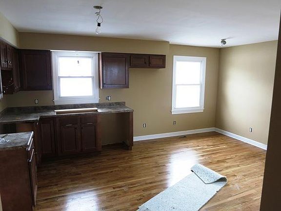 4th image of 109 Ashville Dr