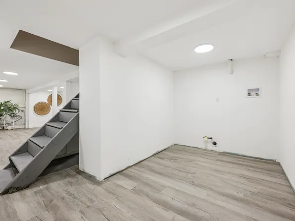 299 Claremont Avenue image 26 of 44