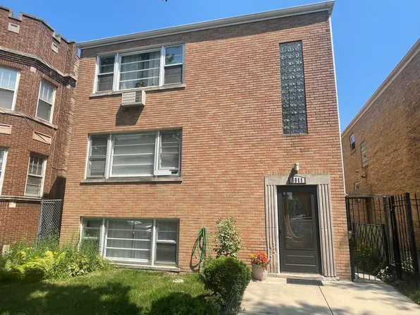 7511 N Claremont Ave, Chicago, IL 60645