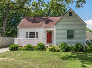 2610 33rd St, Des Moines, IA 50310