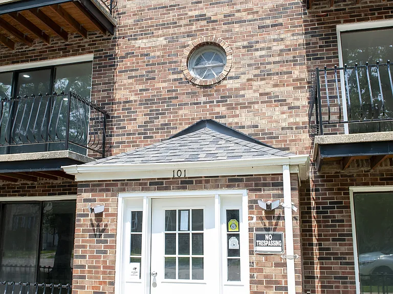 101 Oglesby Ave #1W — Photo 11