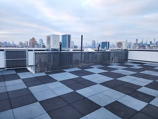 Rented by RELEASE NY | media 20