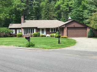 2 W Colonial Rd, Wilbraham, MA 01095