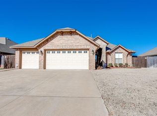 5507 Hidden Trail Ln, Warr Acres, OK 73132