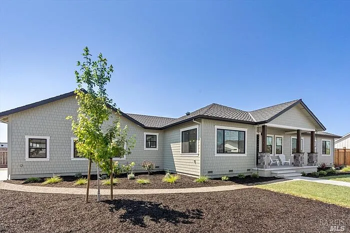 4563 Brighton Dr — Photo 1