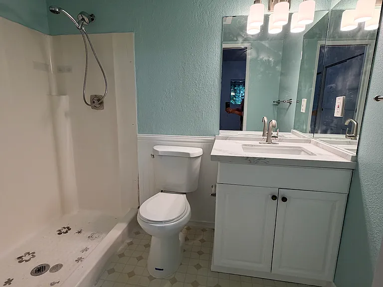 14425 NE 40th St #C102 — Photo 25