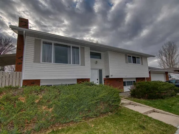 197 E Oxford Rd W, Lethbridge, AB T1K 4V6