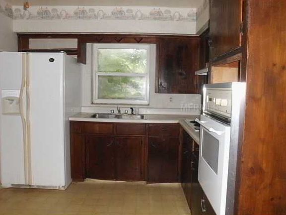 3rd image of 532 E Kentucky Ave