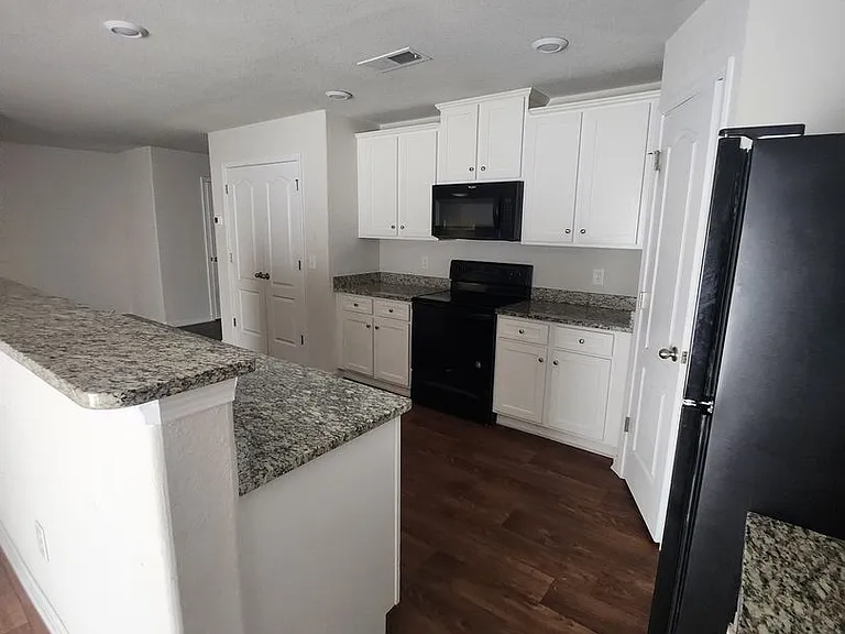 3425 Ellingford Rd #1 — Photo 3