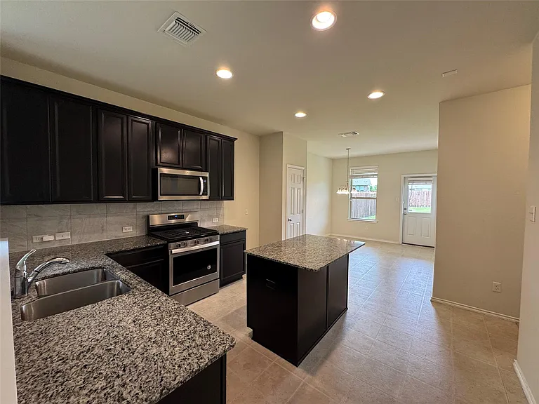 250 Zuma Dr — Photo 21