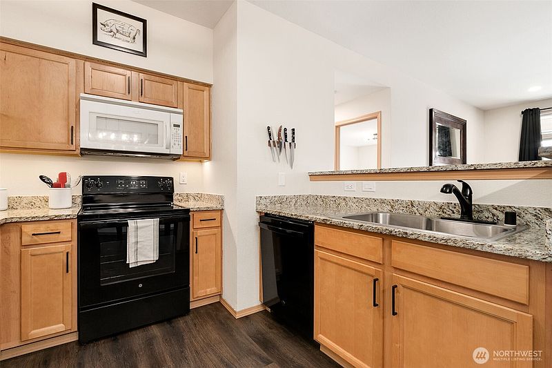 5th image of 18615 101st Avenue Ct E #262