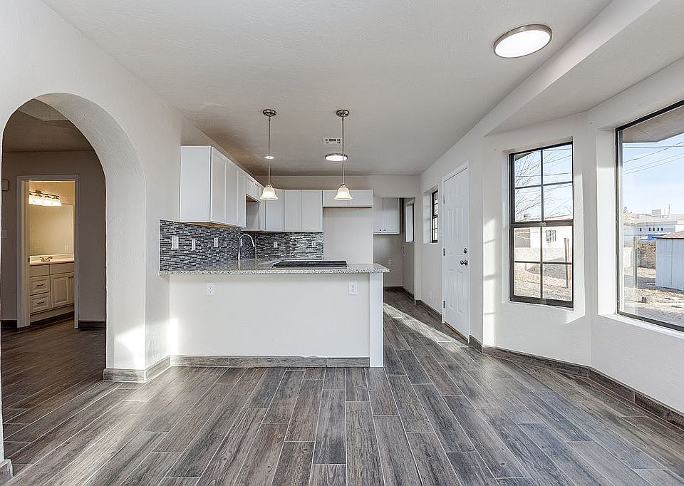 1st image of 1415 Durazno St