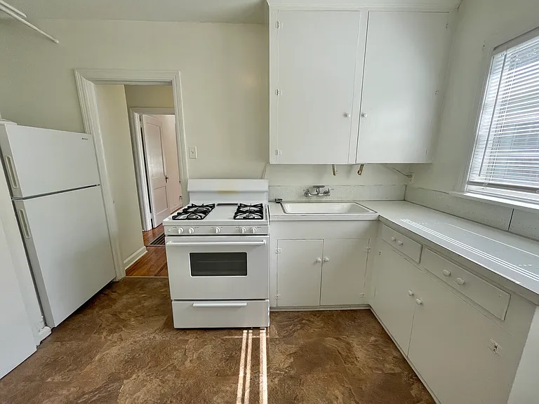 912 Oxmoor Rd — Photo 22
