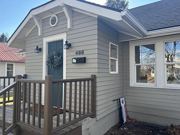 2nd image of 486 2nd Avenue East N #N