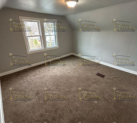 2nd image of 80 Harvest St