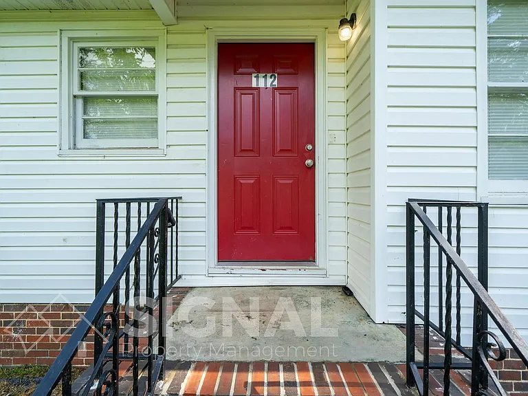112 19th Ave NW — Photo 4