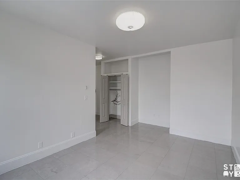 710 Avenue S #D7 — Photo 7