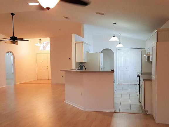 5th image of 1273 White Oak Cir