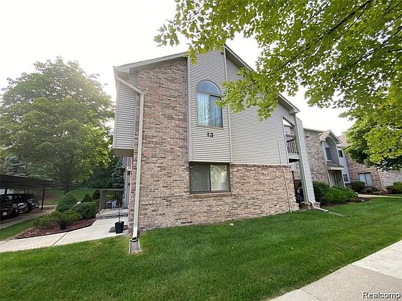 3rd image of 42805 Lilley Pointe Dr #140