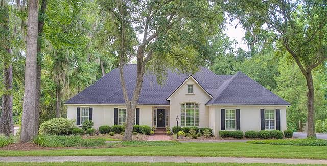 1st image of 2811 Pebblewood Dr
