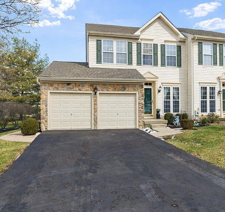 2nd image of 1837 Adams Way