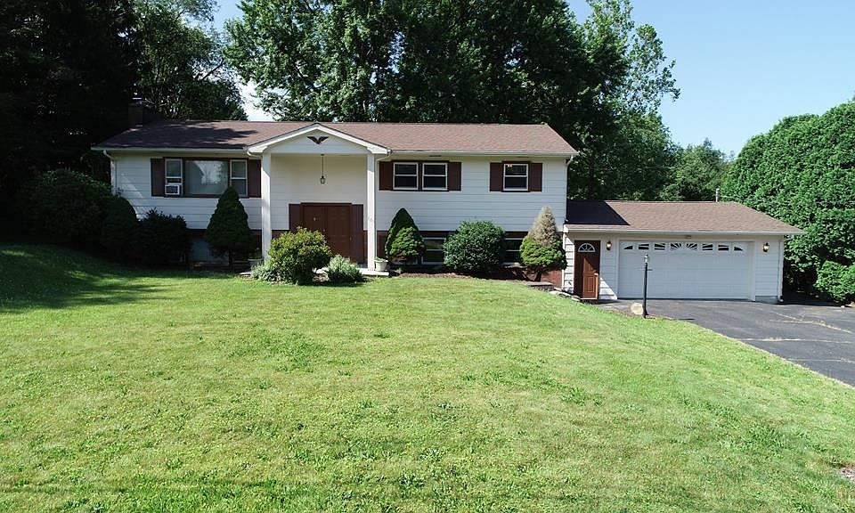 1st image of 165 Scenic Dr