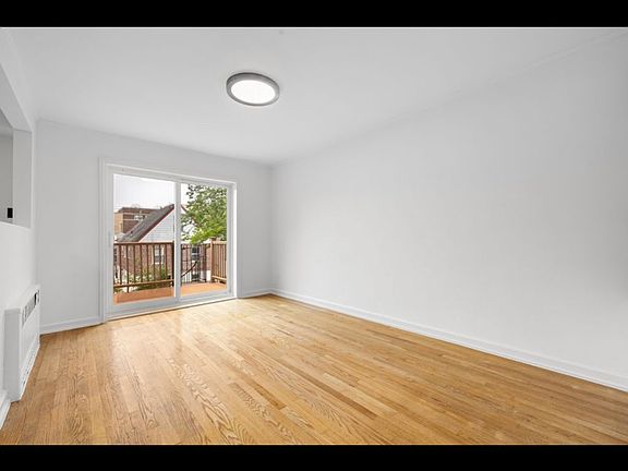 5th image of 2534 Wilson Ave Floor 1