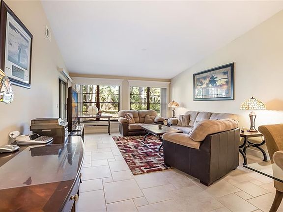 3rd image of 3625 Pine Point Ct #114